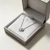 Collar con cierre cuadrado y circular estilo Ins, sensación de lujo ligero de nicho de alta gama, cadena corta versátil para el día a día y para ir al trabajo para mujer