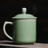 Celadon Office Tea Cup Personal Household Copo de cerâmica chinesa com tampa Copa de reunião Presente Criativo