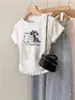 Nueva Camiseta Gris de Manga Corta para Verano 2025 Diseño Casual con Cintura Fruncida para un Aspecto Adelgazante Encaje Top para Mujer