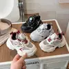 Zapatos de papá para niños de 3 a 6 años, zapatillas de malla transpirable para niñas, zapatos casuales antideslizantes de suela blanda para niños, nuevos modelos de primavera y otoño