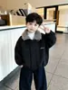 Ropa de Invierno para Niños Letras Bordadas Chaqueta con Cuello de Piel Estilo Coreano Chaqueta Acolchada Infantil con Cuello de Piel Fresco Ropa para Niños Pequeños y Niños Pequeños Moderna