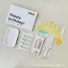 Utensilios para pastel cumpleaños juego de regalo de seis piezas tienda de repostería juego de suministros para fiesta al por mayor juego de cubiertos y platos desechables