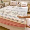Juego de tres piezas de sábana de terciopelo de leche con burbujas grandes, fresco y simple, protector de colchón de cobertura completa cálido engrosado de terciopelo de coral para invierno