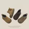 Botas de moda infantil, coleção outono e inverno: botas confortáveis, de sola macia, para tornozelo para meninos, botinhas estilo Martin para bebês, botas de algodão estilosas e retrô para meninas