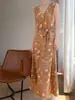 Cinto de cetim elegante com temperamento estilo vestido longo 2026 verão novo plus size justo decote V ombros largos sem mangas vestido