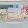 Bolsa de ombro estilo japonês, fresca e fofa, estilo flap, color block de desenho animado, em esquema de cores de sorvete fufu cremoso, uma bolsa tote feminina