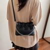 Bolsa Pequena Tipo Balde com Cordão Design de Nicho Modelo Verão 2025 Bolsa de Corrente para Mulheres Versátil Moda Bolsa de Ombro Transversal