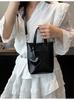 Transfronterizo Versátil Moda Portátil de Alta Gama Bolso Tote Touche para Mujer Nueva Llegada plateado Corazón Bolso de Hombro Bolso Cruzado
