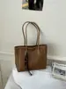 Bolsas grandes vintage para mulheres para atacado transfronteiriço, nova bolsa tote texturizada estilosa, bolsa de ombro simples casual para o dia a dia
