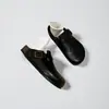 Mules cerrados tipo Birkenstock negros unisex para mujer, calzado de verano para exterior, nuevo modelo 2026, piel genuina, pantuflas retro de suela gruesa