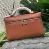 Venda Direta da Fábrica 2026 Novo Estilo Bolsa Bolsa Marmita Bolsa de Ombro Único Transversal Bolsa de Mão Simples Moda Leve Quadrada Pequena Bolsa