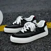 Zapatos de Lona de Malla Transpirable de Verano para Hombre Negro Blanco Retro Suela Gruesa Zapatos de Skateboarding Estudiante Versátil Tendencia Callejera Zapatos Casuales para Hombre