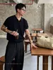 Camisa polo, suéter tejido, camiseta de manga corta, cuello en V para hombre, cuello de gaviota, tela texturizada, estilo old money, seda de hielo, verano, venta al por mayor de fábrica transfronteriza