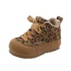 Zapatos de Algodón para Niños 2025 Invierno Forrados de Felpa Zapatos Deportivos para Niños Zapatos de Algodón Calientes para Niñas Pequeños, Medianos y Grandes Zapatos para Bebés