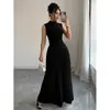 Vestido Longo Elegante Feminino de Cor Sólida com Gola Alta, Mangas Curtas Plissadas