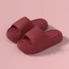 Novos chinelos de esterco femininos verão simples casa eva sola grossa elevada sandálias antiderrapantes para casais