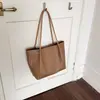 Bolso Grande de Moda Simple Retro para Mujer 2026 Nuevo Bolso de Hombro para Viajes al Trabajo Bolso Tote de Gama Alta Bolso Madre-Hijo