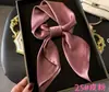 Diadema Elegante Sencilla para Mujer con Decoración para Camisa Bufanda Profesional Color Sólido Satén de Seda Artificial Gasa Bufanda Cuadrada de 70cm