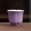 Nueva taza de té de cerámica morada estilo chino con pétalos florales pintados en oro, una sola taza para conocedores del té, un juego de té hermoso y elegante para uso doméstico