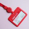 Youhe 6634 Vertical Funda de Plástico PP Rígido de un Solo Lado 6633 Horizontal Placa de Pecho Telescópica Lanyard con Hebilla Fácil de Tirar Funda para Tarjeta de Certificado