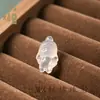 Collar de Calcedonia Blanca Natural de Alta Calidad con Colgante 3D de Ciervo, Gato y Mariposa de Ágata, Mismo Estilo que en Xiaohongshu, Colgante de Jade