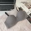 Ropa interior de una pieza sin aros, con copas de palma recogidas, de moda a cuadros, sin marcas, para mujer, venta al por mayor Sudeste Asiático transfronterizo