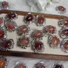 Caja de Accesorios de Flor de Caucho Natural Cristal Cobre Fideos Grandes Retro Simple Joyería