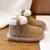 Botas de Algodão para Meninas 2026 Novas Botas Curtas de Inverno Infantis com Aumento de Veludo Espessado Botas de Neve Quentes Botas de Couro para Bebê