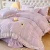 Estilo Princesa Francesa Juego de Cuatro Piezas de Leche Fleece Doble Cara Invierno Franela Coral Fleece Funda de Edredón Sábana Gruesa Faldón de Cama Ropa de Cama