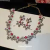 Set de Collar y Aretes de Flor de Pedrería Perla Retro Europeo y Americano Lujo Ligero Gama Alta Exquisito Accesorios de Trabajo Pesado Versátil