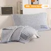 Un Par de Fundas de Almohada de Algodón de Gasa para Hombres, Fundas de Almohada Anti-Grasa, Protectores de Almohada Antideslizantes y que No Sueltan Pelusa, Modelo Nuevo 2026