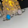 Anillo Versa Pequeño y Exquisito para Chica Pintora al Óleo con Abanico Flor de Hibisco Tallada con Textura Italiana Anillo Abierto de Cristal Rosa