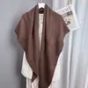 Bufanda Triángulo Grande Asimétrica de Alta Elasticidad para Mujer Mezcla de Lana Invierno Cálido Tejida Calada Retorcida Bufanda Chal Cálido