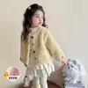 Ropa de Abrigo para Niñas Otoño e Invierno 2025 Nuevo Estilo Moda Infantil Ropa de Invierno para Niñas Bebé Moda Invierno Peluche Todo en Uno Suéter