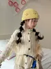 Tejidos Infantiles Half-Pomelo 2026 Primavera Estilo Coreano Suéter de Punto Suave Estilo Perezoso para Niñas Cárdigan Versátil Top para Niños
