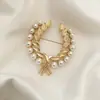 Broche com Acabamento de Luxo, Estilo Nicho e Simples, Alfinete de Roupa, Acessório de Pérola para Terno, Broche