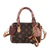 2026 Nuevo Bolso Cruzado de Hombro Texturizado con Monograma Estilo Vintage para Mujer, Bolso Almohada de Alta Gama, Bolso Cubo Pequeño para Viaje Diario para Mujer