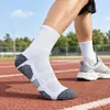 Calcetines Deportivos Transfronterizos de Comercio Exterior para Hombre, Calcetines Negros y Blancos de Media Pantorrilla, Transpirables y Absorbentes de Sudor para Correr y Baloncesto, Adecuados para Todas las Estaciones, Venta al por Mayor de Fábrica