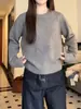 Colección Otoño 2026: Suéter Gris de Manga Larga con Cuello Redondo para Mujer - Sencillo, Elegante y Versátil con un Toque Chic Único
