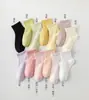 Meias femininas sem costura para primavera e verão, meias de algodão de cor sólida até a panturrilha, antibacterianas, resistentes a odores, absorventes de suor, respiráveis, meias curtas brancas finas