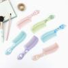 Fun Cute Q Animal Series Estilo Pente Portátil Bolso Straight Small Comb Crianças Carto Comb