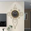 Relógio de parede de ferro simples para sala de estar, luz de luxo, sofá, pingente de parede, decoração criativa de restaurante, decoração de parede