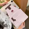 Capa Fofa para Tablet Apple iPad Dachshund com Suporte Giratório Air com Compartimento para Caneta pro Dobrável Três Vezes 10ª Geração