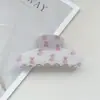 Novo Prendedor de Garra Listrado Colorido Fashionable High-End Presilha Yuanbao para Cabelo Grampo de Tubarão para Coque na Parte de Trás da Cabeça Acessórios de Cabelo para Mulheres
