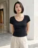 Cadena Inteligente de Sabiduría 2026 Top minimalista europeo y americano para mujer, cuello en U, manga corta, con diseño de cuello de encaje, corte ajustado y versátil