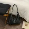 Bolsas Retrô Transfronteiriças, Bolsas Tote Coreanas de Nicho para Mulheres, Novos Modelos Transfronteiriços, Bolsas de Ombro Simples Casuais de Grande Capacidade para o Dia a Dia