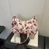 Bolso Cruzado de Hombro y Axila con Colgante de Cereza Simple Popular, Moda Femenina Estampada Nueva y Única 2026