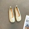 Zapatos retro de suela blanda y poco profundos estilo pezuña de cerdo para mujer, colección primavera-verano 2026, estilo de noche con punta redonda, mocasines planos para mujeres embarazadas