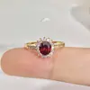 Majestad Rosa Plata de Ley 925 Chapada en Oro de 18K Estilo Corte Retro Anillo de Rubí Exquisito Lujo Ligero Moderno