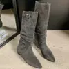 Botas de vaquero occidentales de punta fina con hebilla, retro, que aumentan la altura, para mujer, nuevas de otoño 2026, botas largas apiladas para adelgazar la pierna ancha